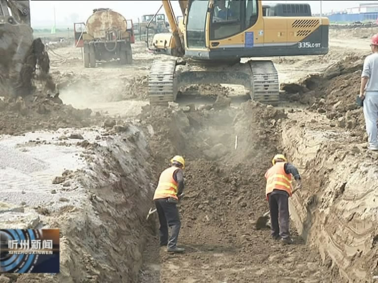 来自城建重点工程的报道：播明路开始地下管线施工​